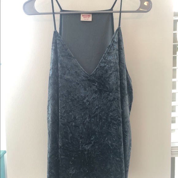 Tops - Picture 6 of 8